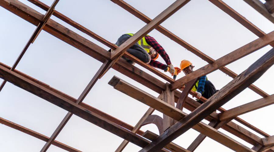 Professional residential roofers in Spickard, MO
